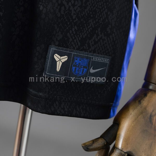 Camiseta Kobe Bryant Homenaje Polo - detalle manga