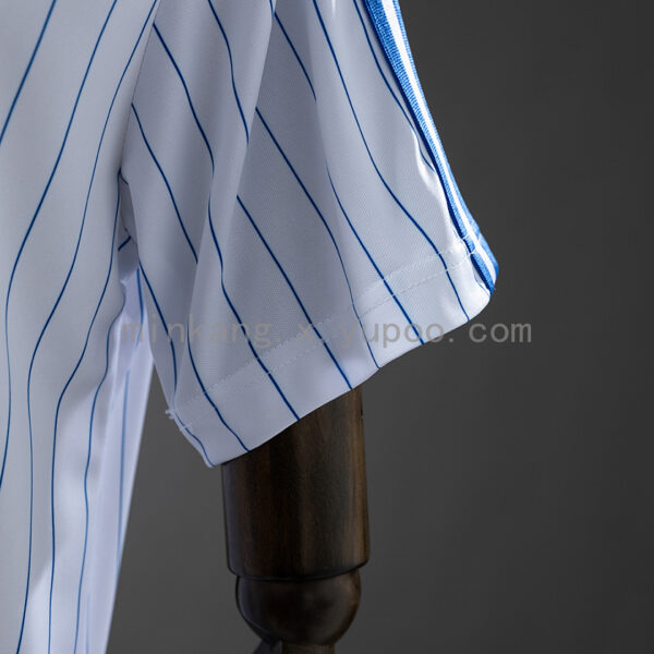 Camiseta Chelsea 1979 Retro Local - detalle logo Adidas