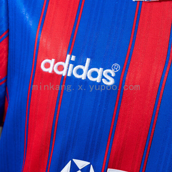 Camiseta Crystal Palace 1991/92 Retro Local - detalle logo Adidas