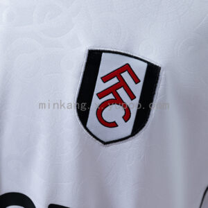 Camiseta Fulham 2024/25 Local - detalle manga derecha y tejido