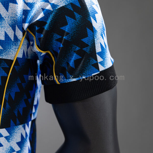 Camiseta Manchester United 1990/92 Retro Visita - detalle escudo Manchester United