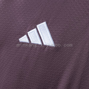 Camiseta Manchester United 2024/25 Polo - detalle cuello y botonera