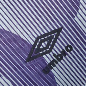 Camiseta Tottenham Hotspur 2023/24 Tercera - detalle manga