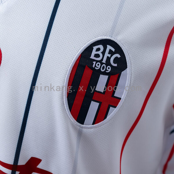 Camiseta Bologna 2023/24 Visita - detalle patrocinador Saputo