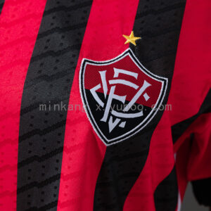 Camiseta Vitoria 2024/25 Local Mujer — detalle mangas
