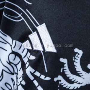 Camiseta Real Madrid 2024/25 Edición Especial - detalle del cuello redondo