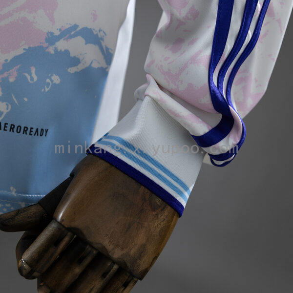 Camiseta Aston Villa 1992/93 Retro Visita Manga Larga - detalle patrocinador Trade Nation y diseño lateral