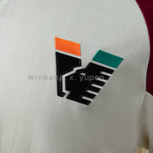 Camiseta Venezia FC 2023/24 Local Manga Larga - detalle escudo