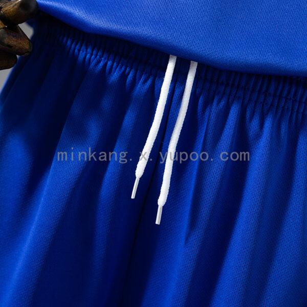 Camiseta Real Madrid 2024/25 Tercera Niño — detalle del cuello