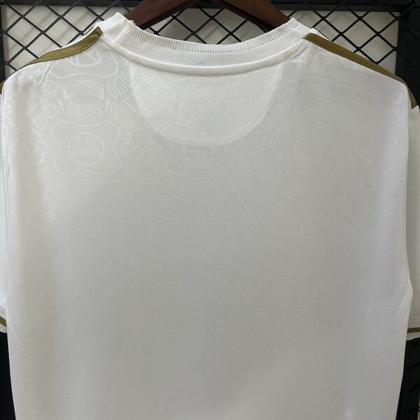 Camiseta Bayern Munich 2020 Aniversario Local - detalle