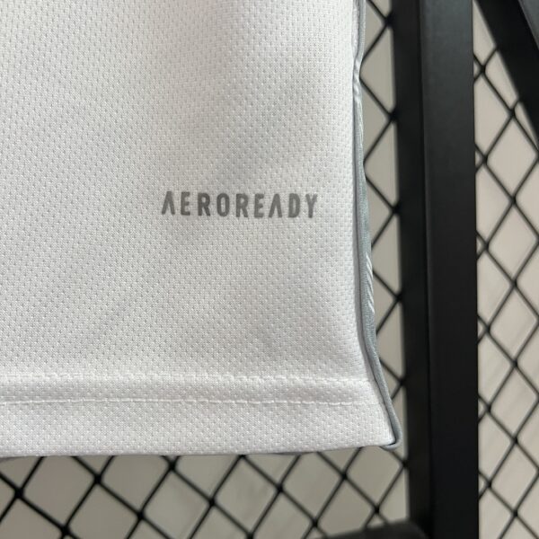 Camiseta Universidad de Chile 2024 Visita - detalle