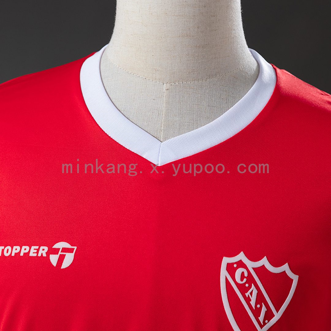 Camiseta Independiente 1994 Retro Local Manga Larga - detalle escudo