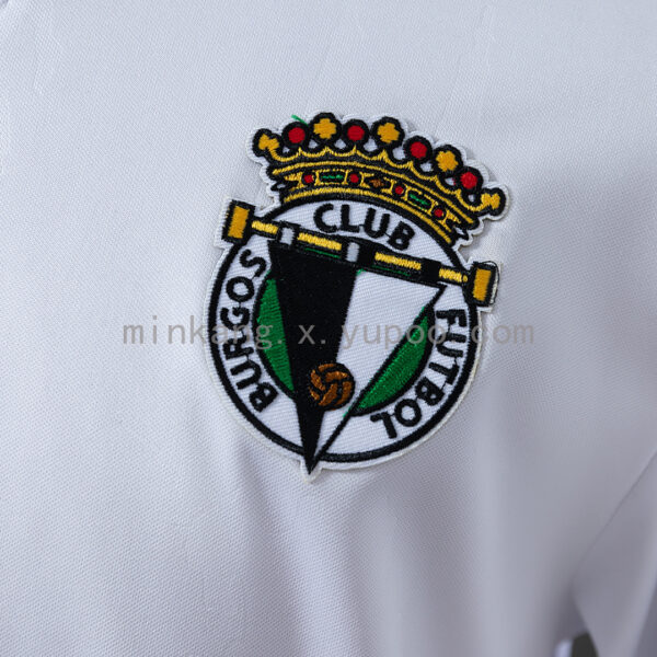 Camiseta Club Deportivo Burgos 2023/24 Local — detalle escudo