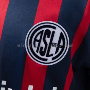 Camiseta San Lorenzo 2001/02 Local - detalle del cuello