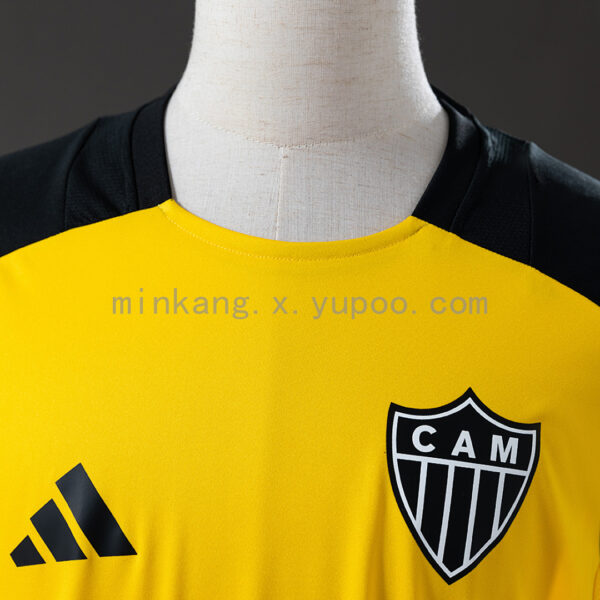 Camiseta Atletico Mineiro 2023/24 Entrenamiento — detalle