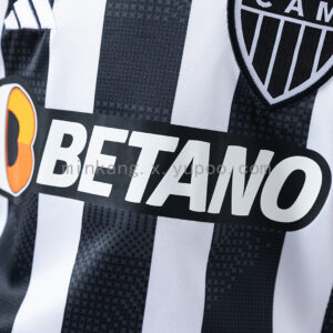 Camiseta Atlético Mineiro 2024/25 Local – detalle cuello blanco