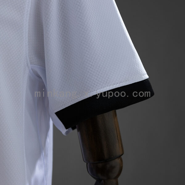 Camiseta Atlético Mineiro 2023/24 Visita — detalle tejido transpirable