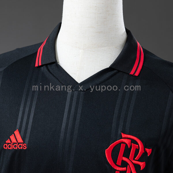 Camiseta Flamengo 1990 Retro Visita Manga Larga — detalle puño y manga larga