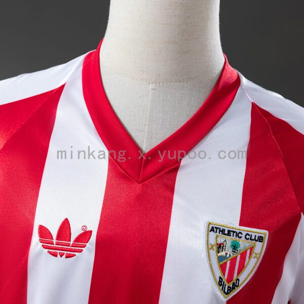 Camiseta Athletic Club Bilbao Retro Local - detalle escudo
