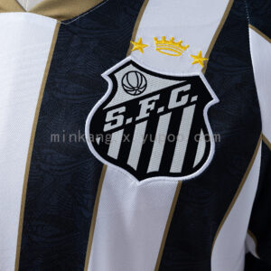Camiseta Santos 2023 Visita — detalle patrocinador Placo