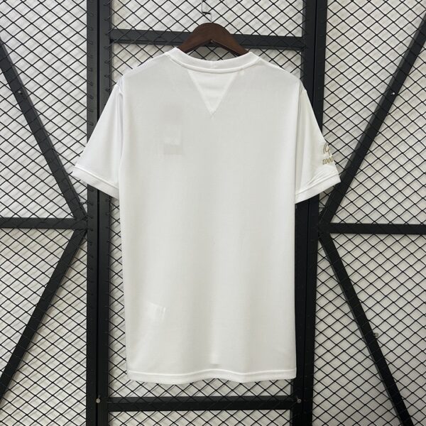 Camiseta Santos 2024 Edición Especial Blanca — detalle tejido y material