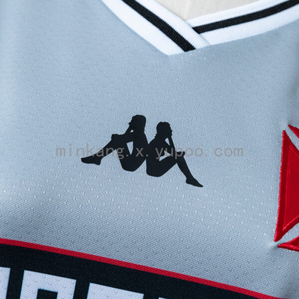 Camiseta Vasco da Gama 2023 Tercera Mujer — detalle escudo Vasco da Gama