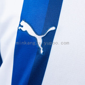 Camiseta Deportivo Alavés 2023/24 Local — detalle patrocinador frontal