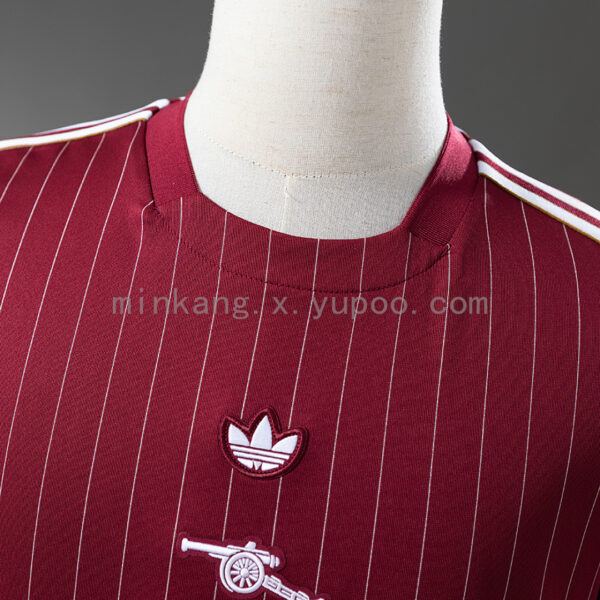 Camiseta Arsenal 1988 Retro Pinstripe Edición Especial - detalle