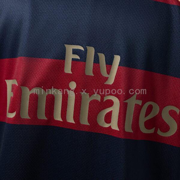 Camiseta Arsenal 2008/09 Tercera - detalle cuello con ribete dorado