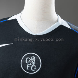 Camiseta Chelsea 2002/03 Retro Tercera - detalle dobladillo
