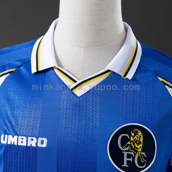 Camiseta Chelsea FC 2001/02 Local Retro - detalle cuello y hombros