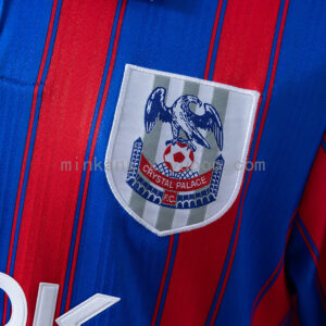 Camiseta Crystal Palace 1991/92 Retro Local - detalle de las franjas