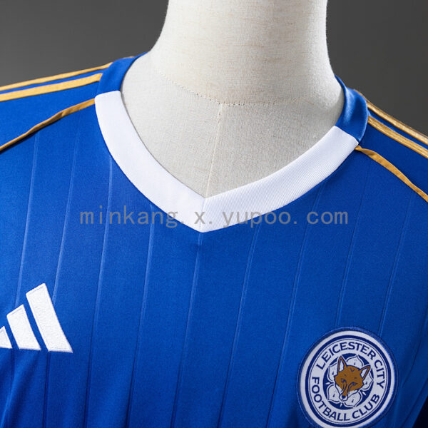 Camiseta Leicester City 2023/24 Local - detalle cuello