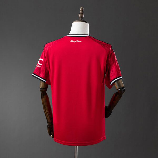 Camiseta Manchester United 2023/24 Local - detalle manga