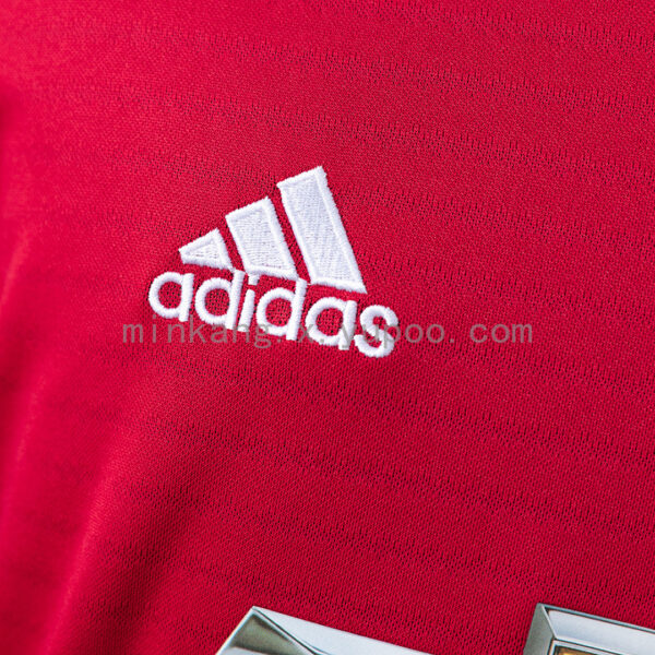 Camiseta Manchester United 2023/24 Local - detalle