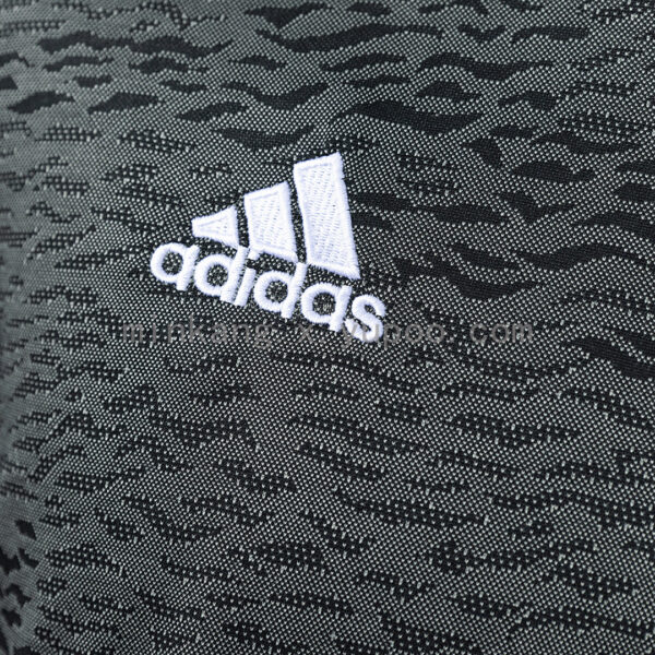 Camiseta Manchester United 2020/21 Portero - detalle logo Adidas