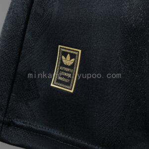 Camiseta Manchester United 1990 Retro Visita - detalle de las tres rayas Adidas