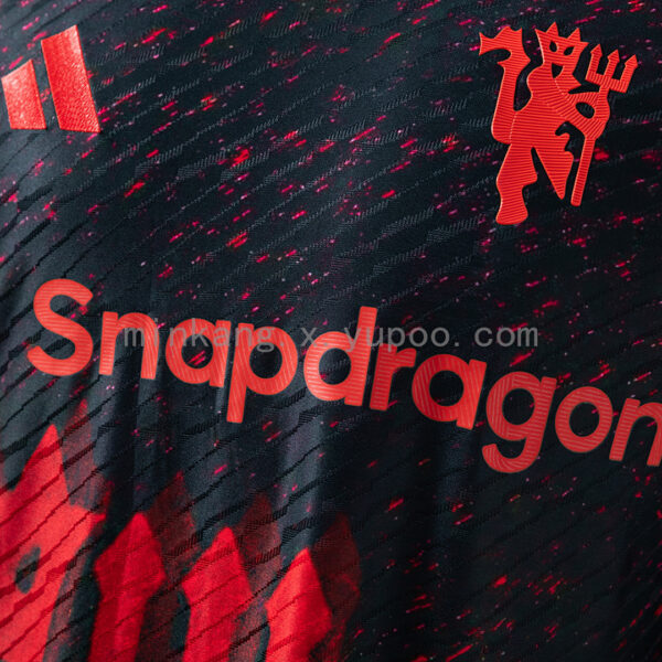 Camiseta Manchester United 2023/24 Edición Especial - detalle tejido y textura