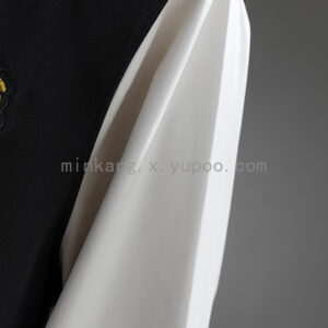 Camiseta Manchester United 2023/24 Chaqueta Adidas Originals Negra - detalle botones frontales