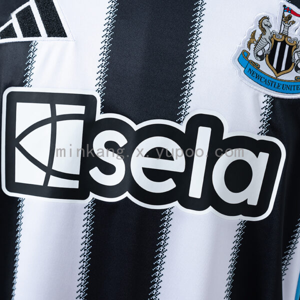 Camiseta Newcastle United 2023/24 Local Manga Larga - detalle logo Adidas