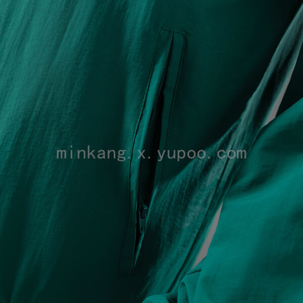 Camiseta Newcastle United 2023/24 Cortaviento Verde - detalle del tejido del material