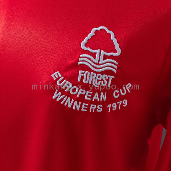 Camiseta Nottingham Forest 1979 Retro Local Manga Larga - detalle hombro