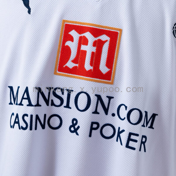 Camiseta Tottenham Hotspur 2006/07 Local Retro - detalle manga y ribete amarillo