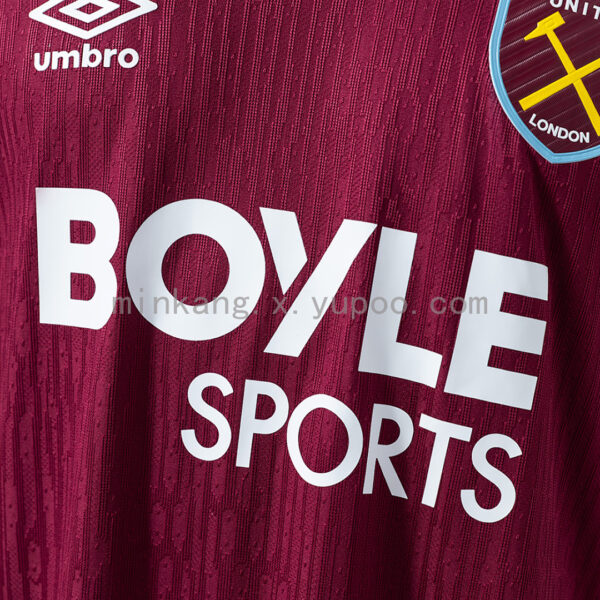 Camiseta West Ham United 2021/22 Local Versión Jugador - detalle en la manga con sponsor
