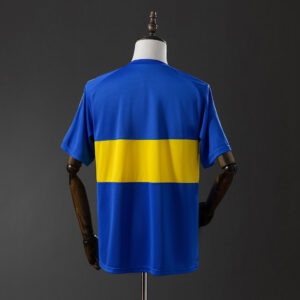 Camiseta Boca Juniors 1981 Retro Local - detalle escudo C.A.B.J.