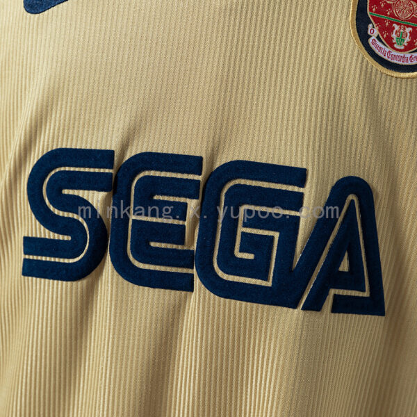 Camiseta Arsenal 2001/02 Retro Visita Manga Larga - detalle puño