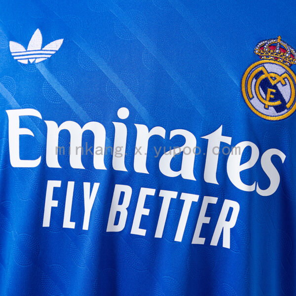Camiseta Real Madrid 2023/24 Tercera — detalle cuello