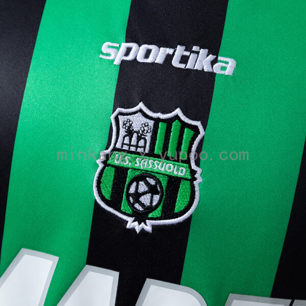 Camiseta Sassuolo 2019/20 Local Retro - detalle escudo