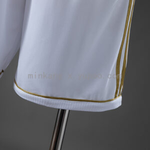 Camiseta Real Madrid 2002/03 Retro Local — detalle dobladillo