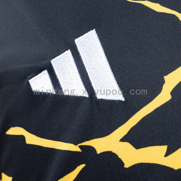 Camiseta Real Madrid 2022/23 Pre-Partido — detalle cuello